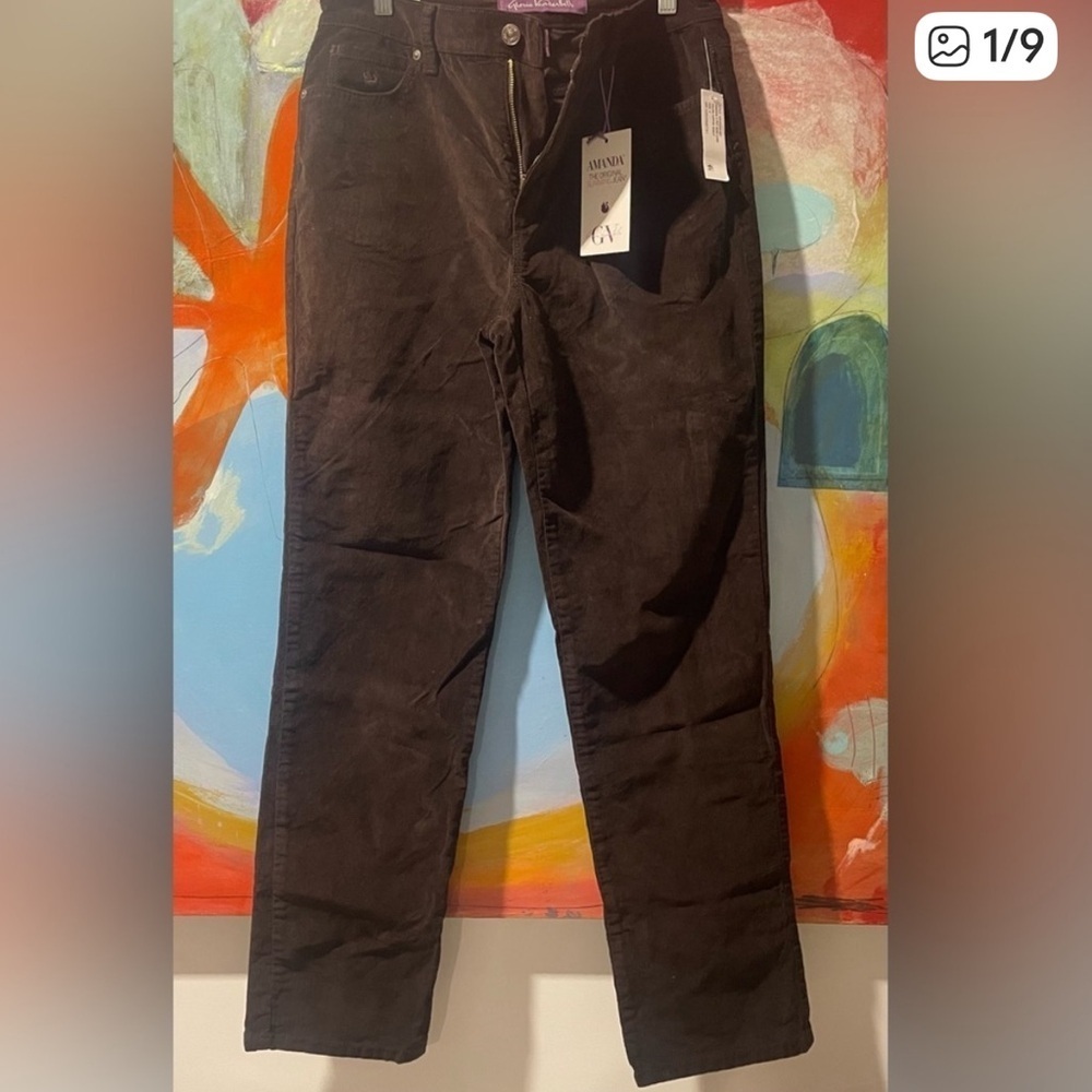 Gloria Vanderbilt Cordaroy
Women's Size 4 Amanda Brown Cotton/Spandex 5 Pocket - Picture 2 of 5